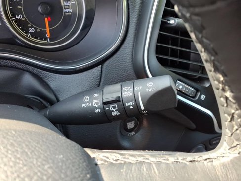 Used 2019 Jeep Cherokee Latitude Plus w/ Cold Weather Group image 22