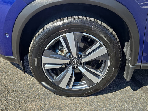 Used 2023 Nissan Rogue SL w/ SL Premium Package image 9