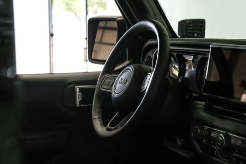 Used 2024 Jeep Wrangler Unlimited Sport image 53