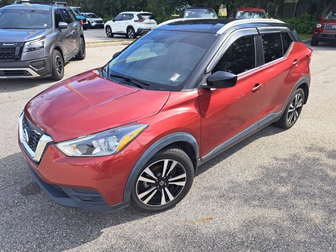 Used 2019 Nissan Kicks SV image 2