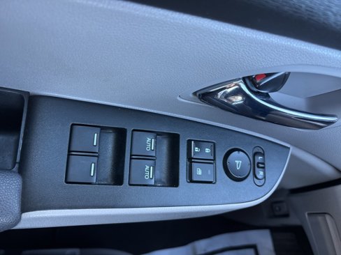 Used 2015 Honda Odyssey EX image 11