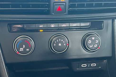 Used 2022 Volkswagen Jetta S image 16