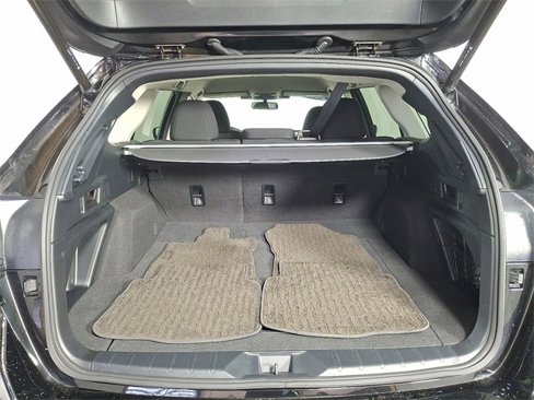 Used 2023 Subaru Outback Premium image 27