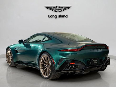 New 2025 Aston Martin V8 Vantage Coupe image 3
