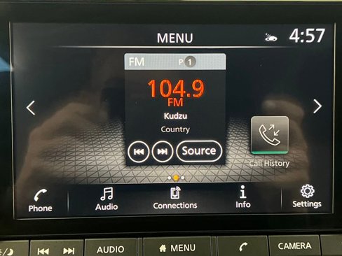 Used 2023 Nissan Rogue SV image 48