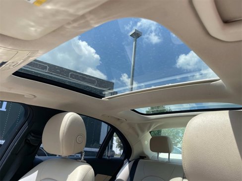 Used 2017 Mercedes-Benz C 300 Sedan image 27