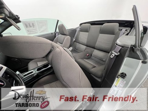 Used 2005 Ford Mustang Convertible image 31