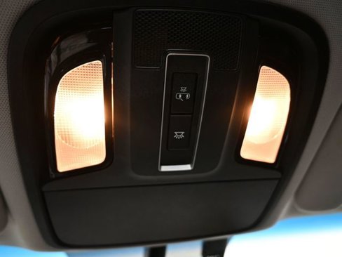 Used 2016 Kia Sorento EX image 38