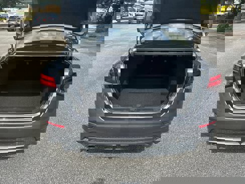 Used 2023 Nissan Sentra SR w/ Trunk Package image 18