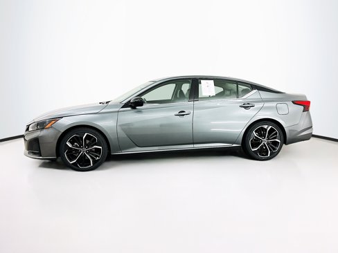 Used 2023 Nissan Altima 2.5 SR image 4