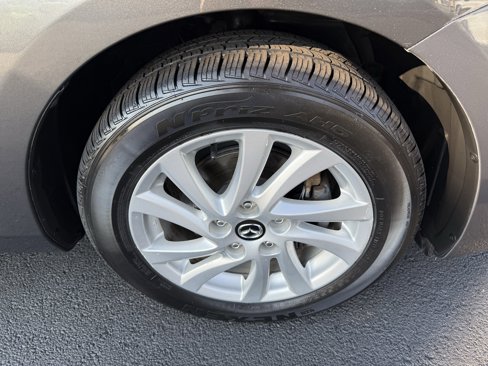 Used 2013 MAZDA MAZDA3 i Touring image 8
