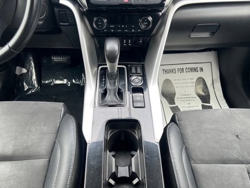 Used 2022 Mitsubishi Eclipse Cross SE image 27