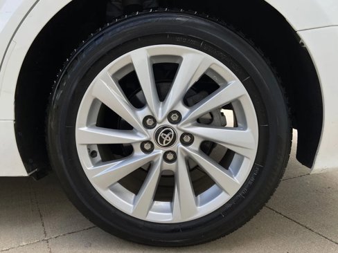 Used 2024 Toyota Camry LE image 8