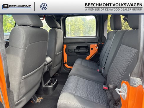 Used 2012 Jeep Wrangler Unlimited Sport w/ Connectivity Group image 15