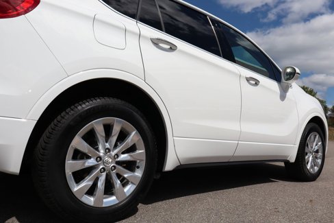 Used 2017 Buick Envision Essence image 32