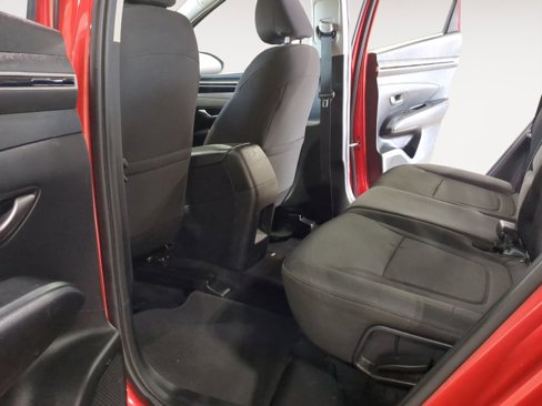 Used 2022 Hyundai Tucson SE image 13