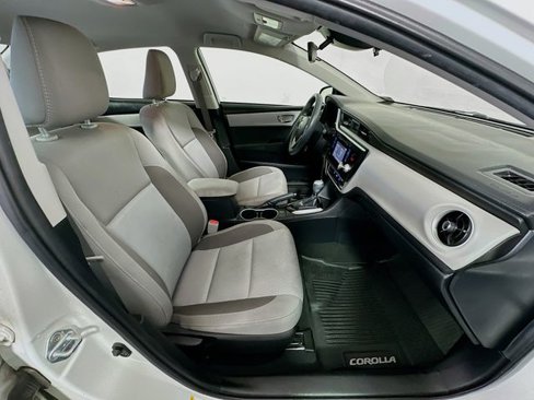 Used 2019 Toyota Corolla LE image 26