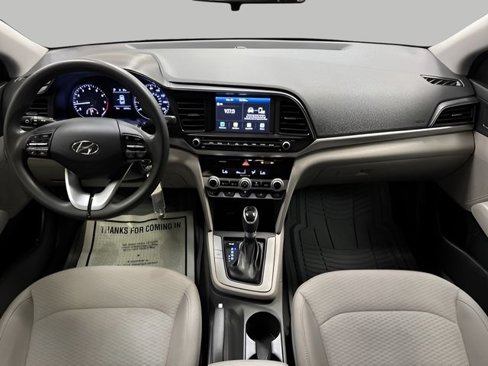 Used 2020 Hyundai Elantra SEL image 12