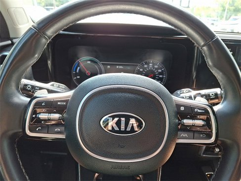 Used 2021 Kia Sorento S image 19