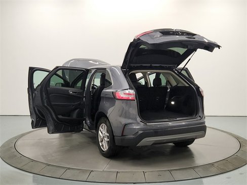 Used 2024 Ford Edge SEL image 13