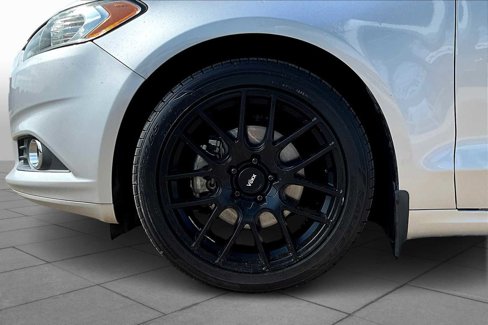 Used 2015 Ford Fusion SE image 10