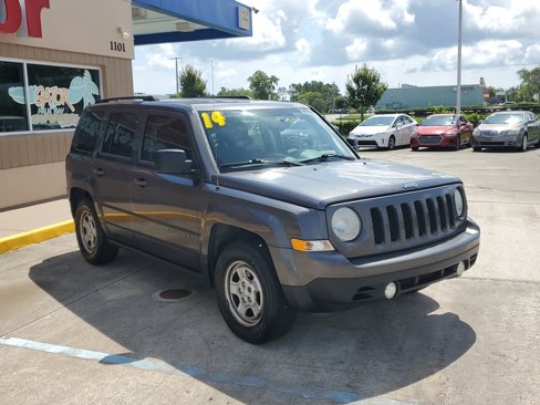 Used 2014 Jeep Patriot Sport image 1