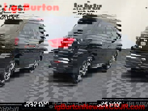 Used 2020 Nissan Pathfinder S image 6