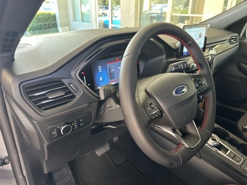 New 2025 Ford Escape ST-Line w/ Equipment Group 301A image 18