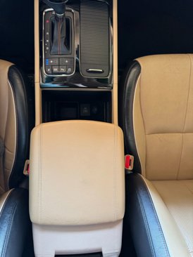 Used 2016 Kia Sedona SX Limited image 14