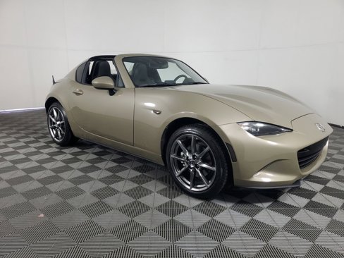 Used 2023 MAZDA MX-5 Miata Grand Touring image 2