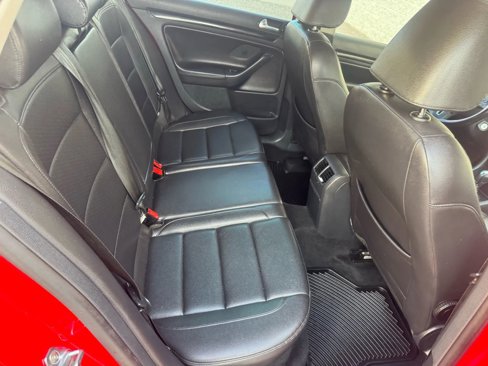 Used 2012 Volkswagen Jetta TDI image 19