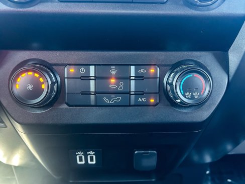 Used 2019 Ford F150 XLT image 14