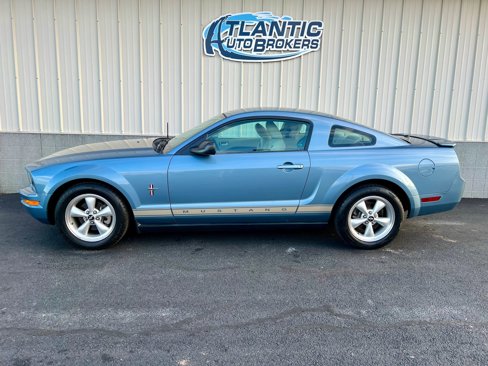 Used 2008 Ford Mustang Premium image 2