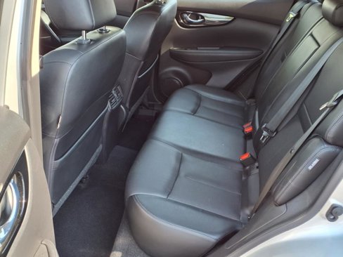 Used 2022 Nissan Rogue Sport SL image 20