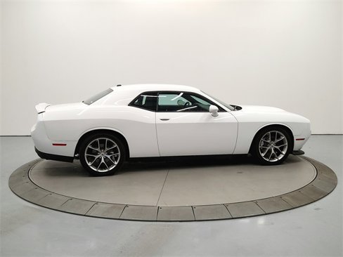Used 2022 Dodge Challenger GT image 8