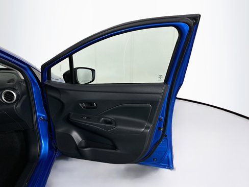 Used 2024 Nissan Versa S w/ S Plus Package image 29