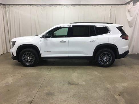 Used 2025 GMC Acadia Elevation image 7