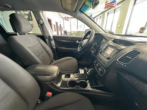 Used 2014 Kia Sorento LX image 37