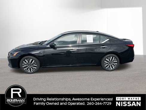 Certified 2024 Nissan Altima 2.5 SV image 4