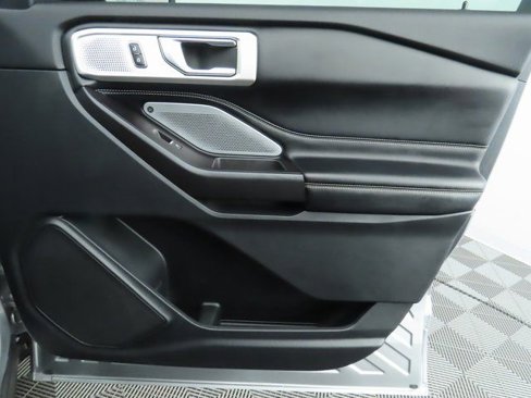 Used 2020 Ford Explorer ST w/ ST Street Pack image 27