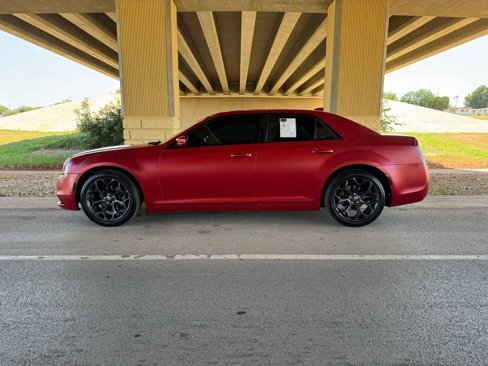 Used 2019 Chrysler 300 S image 6