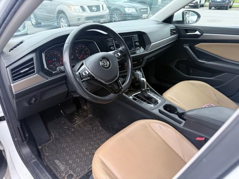 Used 2019 Volkswagen Jetta SE image 9