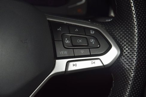 Used 2021 Volkswagen Atlas Cross Sport SEL R-Line image 39
