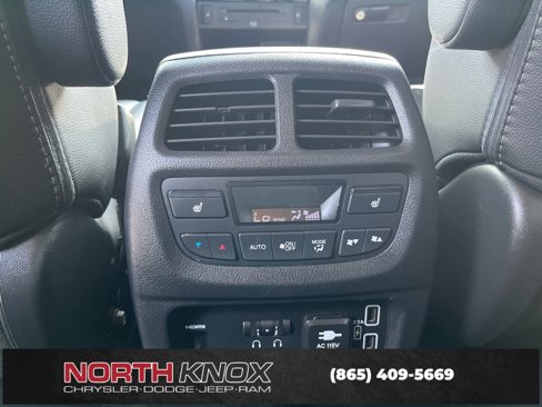 Used 2019 Honda Pilot Touring image 15