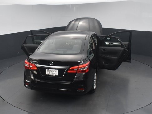 Used 2018 Nissan Sentra S image 23
