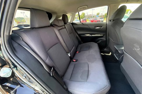Used 2021 Toyota Venza LE image 28
