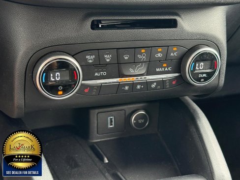 Used 2020 Ford Escape Titanium image 18
