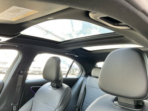 Used 2022 Mercedes-Benz C 300 Sedan image 24