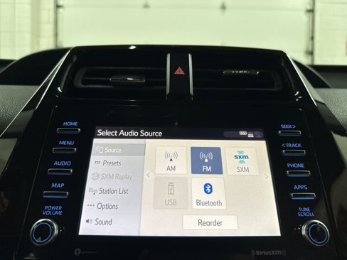 Used 2021 Toyota Prius LE image 27