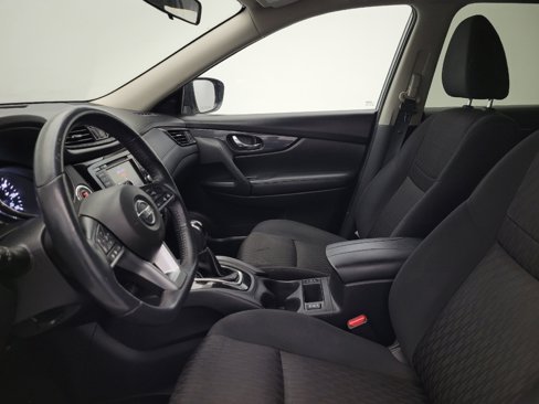 Used 2018 Nissan Rogue SV image 17